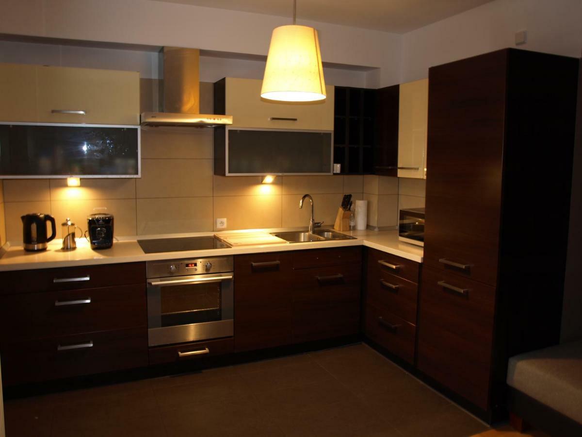 Apartament Przy Parku วรอตซวาฟ ภายนอก รูปภาพ